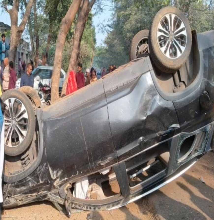 तेज रफ्तार कार ने बस स्टॉप पर इंतजार कर रहे ग्रामीणों को मारी टक्कर, एक की मौत, मां-बेटी गंभीर