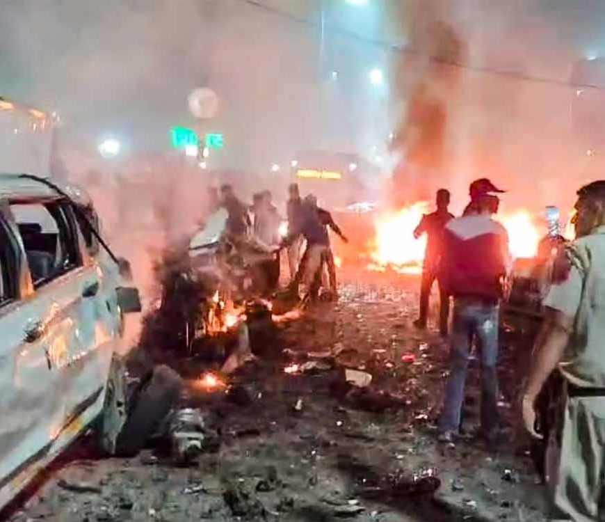 दिल्ली कार ब्लास्ट: सीमापार कनेक्शन बेनकाब, जैश की ‘डॉक्टर्स टेरर टीम’ को भेजी गई रकम का बड़ा खुलासा