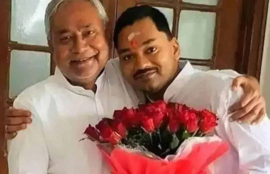 नीतीश कुमार के बेटे निशांत बोले—पिता फिर जीतेंगे जनता का विश्वास