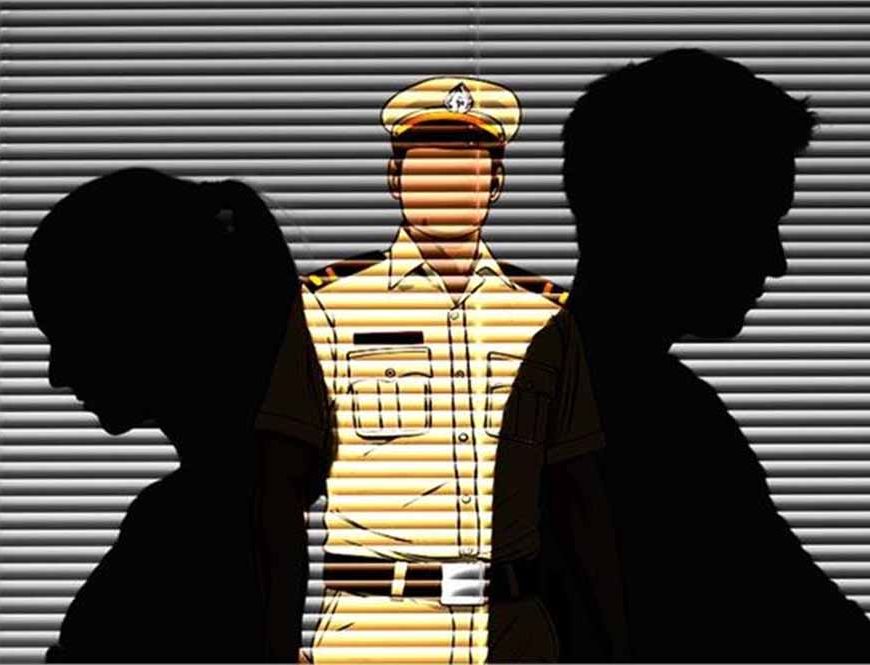48 दिन तक बंधक बनाकर रेप, शिकायत पर पहुँची युवती से SI ने भी किया दुष्कर्म!