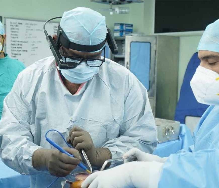 यूपी में मेडीकल चमत्कार: पीजीआई ने दो हाई-टेक तकनीकों से किया जटिल घुटना ऑपरेशन सफल