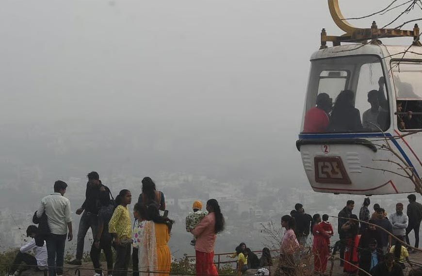 मध्यप्रदेश में शीतलहर का कहर, 21 जिलों में पारा 10° से नीचे; राजगढ़ सबसे ठंडा