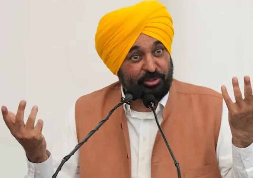 गैंगस्टरों पर नरमी भारी पड़ी: पंजाब सरकार ने SSP मनिंदर सिंह को किया सस्पेंड