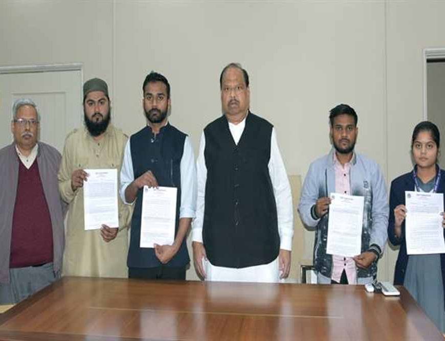 मंत्री काश्यप ने अनुकंपा नियुक्ति पत्र किए वितरित