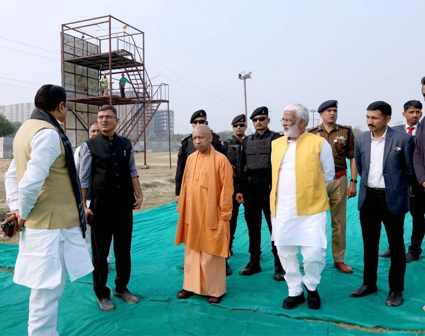 मुख्यमंत्री योगी के पटना एयरपोर्ट पर पहुंचते ही लगे जय राम के नारे