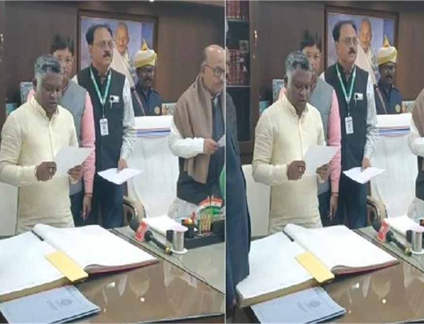 घाटशिला के नवनिर्वाचित विधायक सोमेश सोरेन ने ली शपथ, पिता रामदास सोरेन के बेटे ने कही खास बात