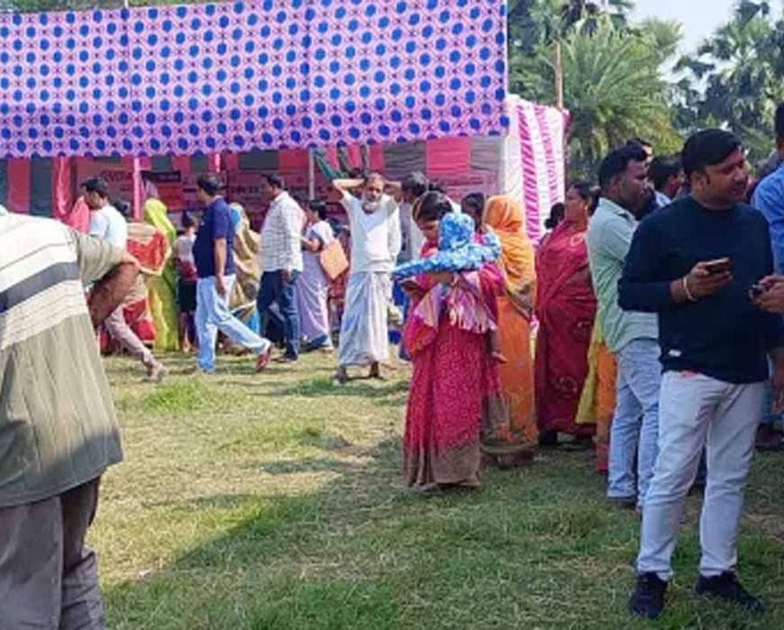 ‘आपकी सरकार–आपके द्वार’ में उमड़ी भीड़, DC ने मौके पर सुनी ग्रामीणों की समस्याएँ