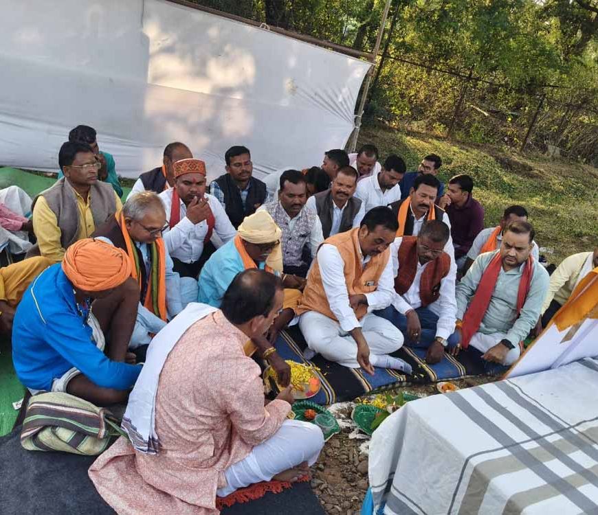 सैगोना में मुख्यमंत्री गौरव पथ योजना के तहत 41.65 लाख रूपए की लागत की सड़क का भूमिपूजन सम्पन्न