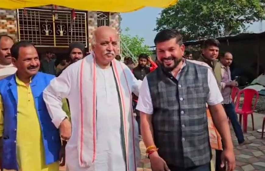 मंडला में प्रवीण तोगड़‍िया का बड़ा बयान: ‘हर हिंदू तीन बच्चे पैदा करे, तीसरे की फीस मैं दिलवाऊंगा’
