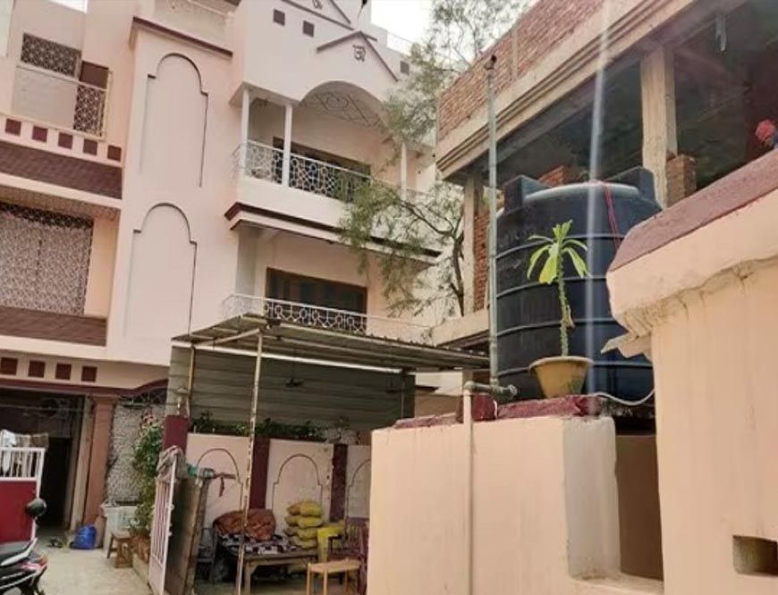 बिहार के धनकुबेर ऑफिसर का खेल बेनकाब: करोड़ों की संपत्ति, 10 प्लॉट और लाखों के गहने जब्त