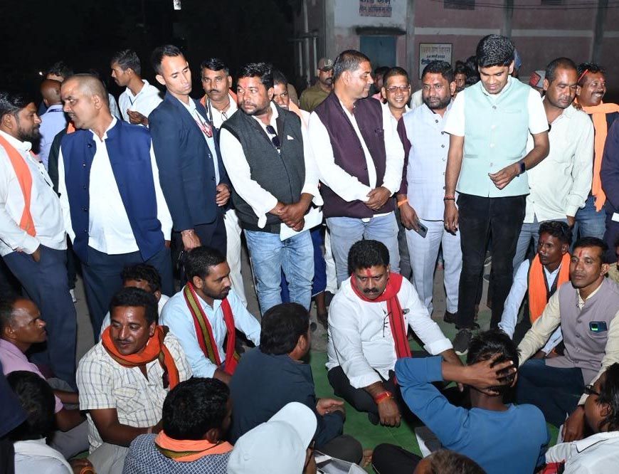 किसानों की शिकायत पर उपमुख्यमंत्री ने ग्राम कुरूवा के पटवारी को तत्काल निलंबित करने के दिए निर्देश