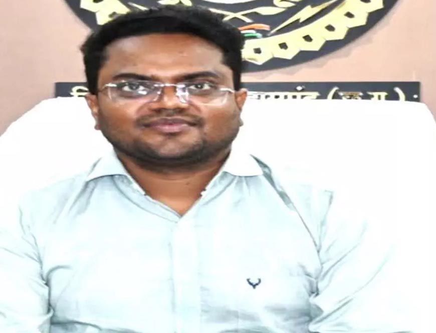 महासमुंद : सीईओ श्री हेमंत नंदनवार ने जन चौपाल में सुनी लोगों की मांग एवं समस्याएं