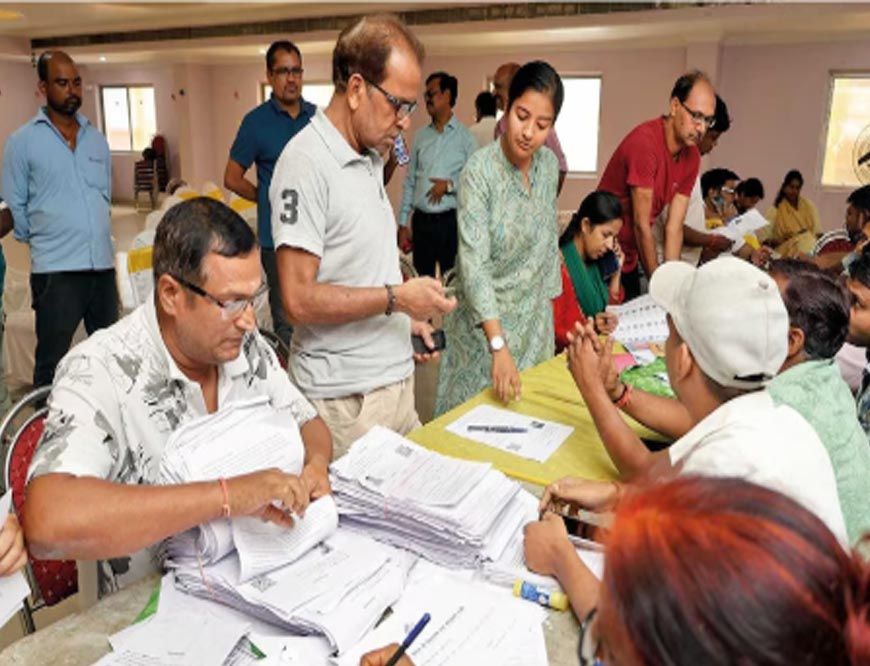 गाजियाबाद: SIR में बेहतर प्रदर्शन करने वाले BLO को मिलेगा 10,000 रुपए और फाइव स्टार लंच