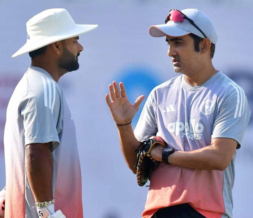 घर में ही धराशायी टीम इंडिया: आखिर लगातार नाकामी का असली दोषी कौन?