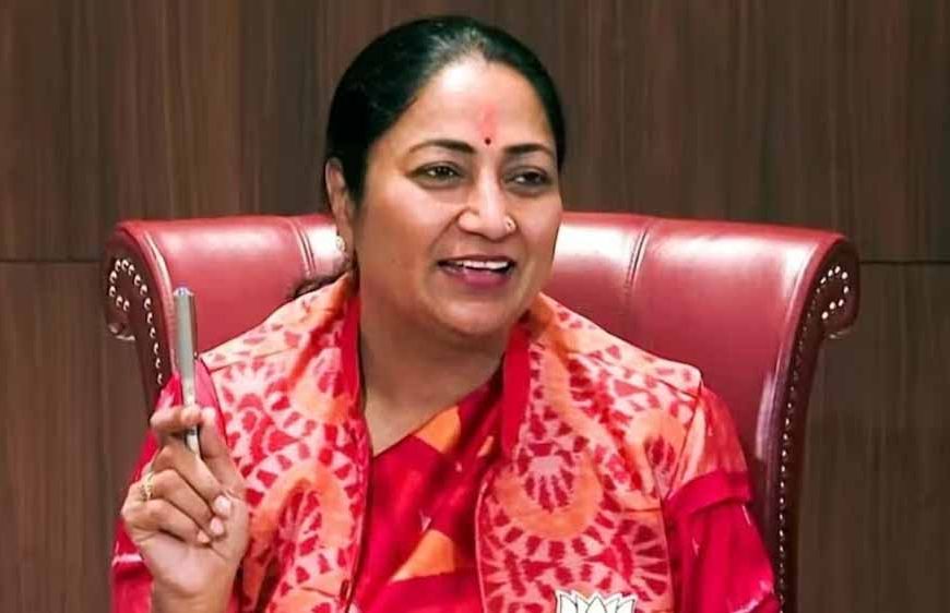 दिल्ली में बड़ा ऐलान: झुग्गी में रहने वाले हर परिवार को मिलेगा पक्का मकान — सीएम रेखा गुप्ता की घोषणा