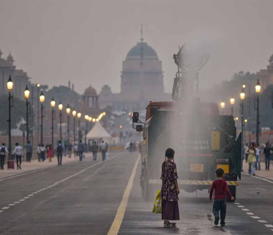 दिल्ली-NCR को मिली बड़ी राहत: हवा सुधरी, GRAP-3 प्रतिबंध हटे, AQI में आई सुधार की छलांग