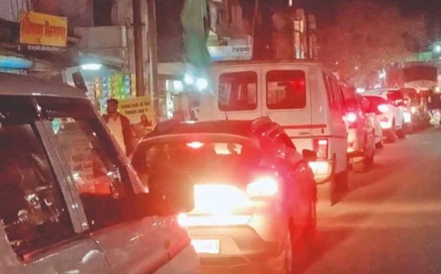 मुजफ्फरपुर में महाजाम: 14 किमी लंबा जाम, एंबुलेंस और बाराती घंटों फंसे