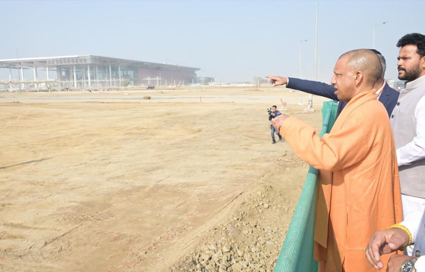 उत्तर प्रदेश के विकास और वैश्विक निवेश की नई पहचान बनने जा रहा नोएडा इंटरनेशनल एयरपोर्टः  सीएम योगी