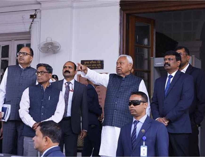 सुबह-सुबह विभागीय निरीक्षण पर सीएम  नीतीश, सचिवालय में बढ़ी अफसरों की हलचल