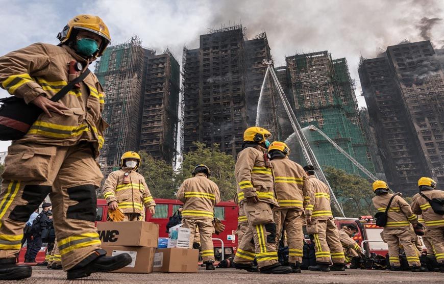 हॉन्ग कॉन्ग में भीषण अग्निकांड, 128 मौतें; हाई राइज बिल्डिंग अभी भी शव उगल रही