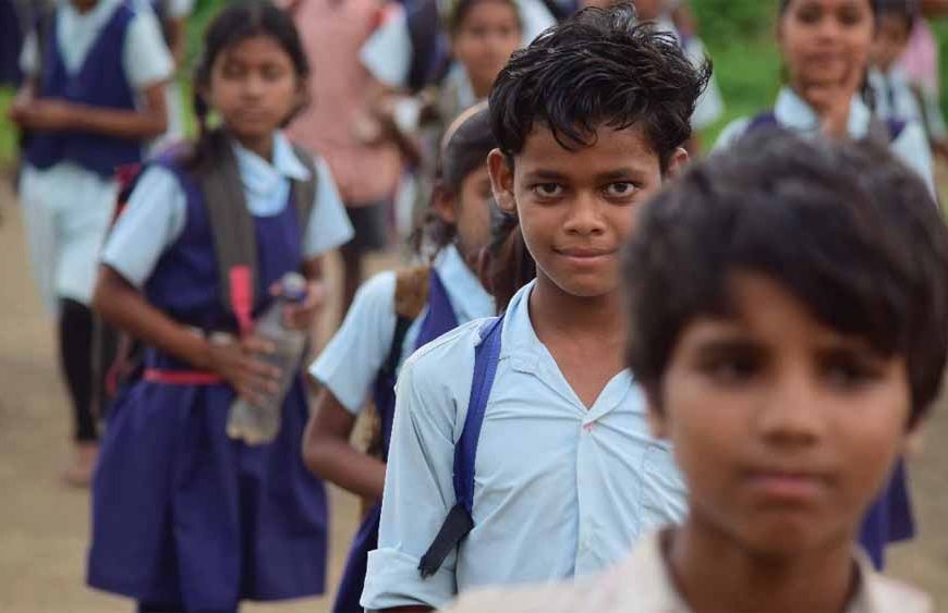 झारखंड के सरकारी स्कूलों में कड़ाके की ठंड! बच्चों को अब तक नहीं मिला स्वेटर