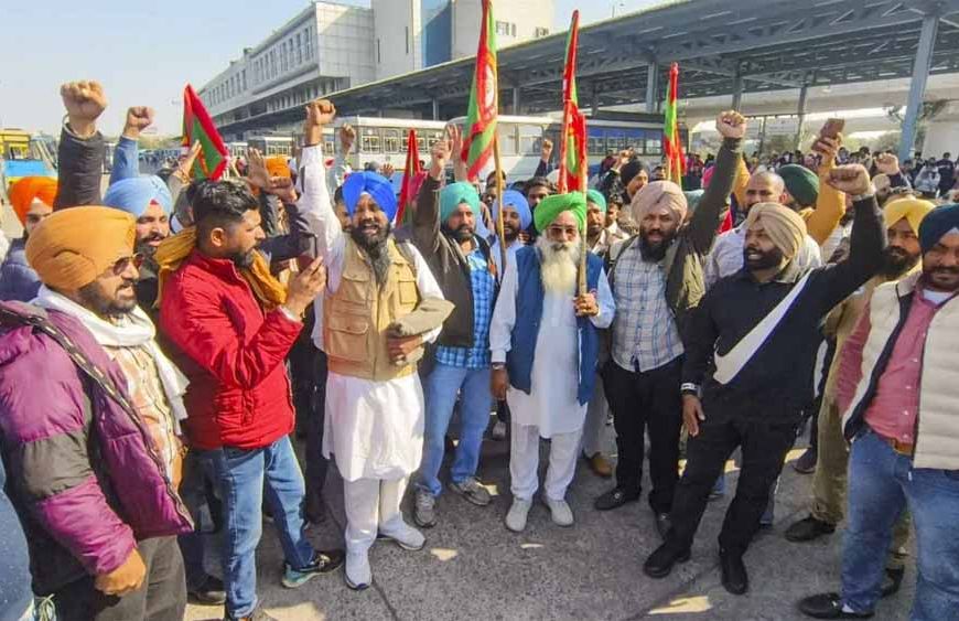 पंजाब रोडवेज हड़ताल जारी: दूसरे दिन भी बसें ठप, महिलाओं की मुफ्त यात्रा पर बड़ा असर