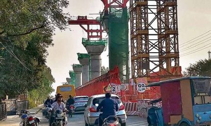 भोपाल मेट्रो ने पकड़ी रफ्तार: करोंद चौराहे पर जाम से जल्द मिलेगी राहत