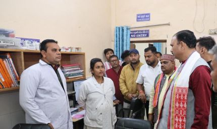 रायपुर : स्वास्थ्य मंत्री श्री श्याम बिहारी जायसवाल ने सामुदायिक स्वास्थ्य केंद्र साजा का किया निरीक्षण