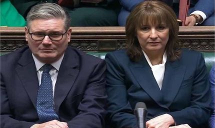 ब्रिटेन में ‘बेनिफिट्स स्ट्रीट बजट’ पर सियासी तूफान, PM स्टार्मर और रेचल रीव्स घिरीं विवादों में