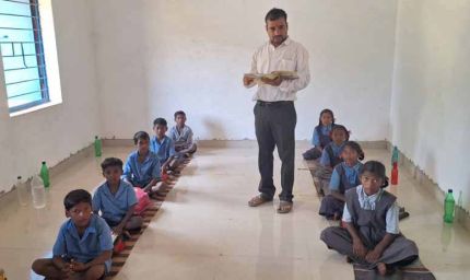 प्राथमिक शाला सागबाड़ी में दो शिक्षकों की पदस्थापना से शिक्षा की गुणवत्ता में उल्लेखनीय सुधार