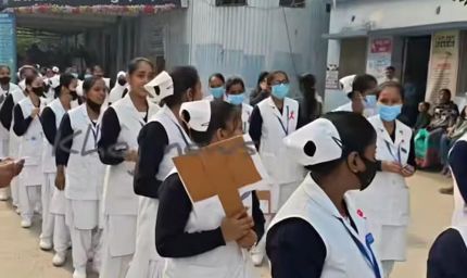 बिहार में छात्राओं ने लगाए अनोखे नारे: ‘अगर पति आवारा हो, कंडोम ही सहारा’