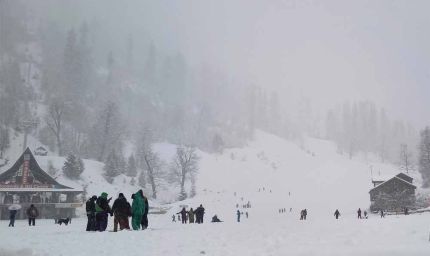 हिमाचल में बारिश-बर्फबारी का अलर्ट: पंजाब में भी बढ़ेगी सर्दी, मौसम विभाग ने जारी की चेतावनी