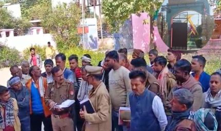 कासगंज: डीजे विवाद में दूल्हे के साले का तांडव, कार चढ़ाने से 3 बारातियों की मौत