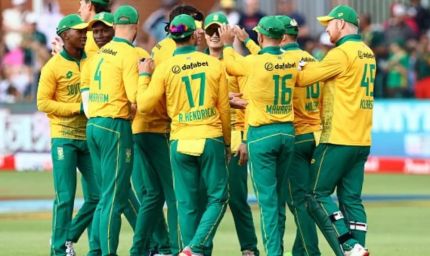 साउथ अफ्रीका को झटका, भारत के खिलाफ T20 सीरीज से बाहर हुए 2 स्टार खिलाड़ी, इस गेंदबाज को मौका