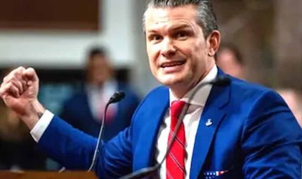 हमले से पहले नहीं थी अमेरिका को जानकारी! फिर भी US स्ट्राइक में 11 की मौत, ट्रंप–हेगसेथ घिरे