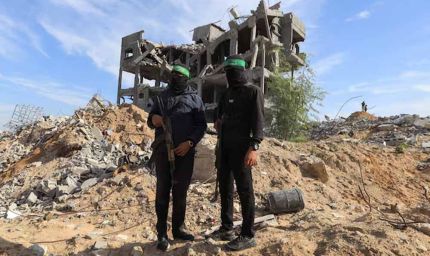 हमास का बड़ा फैसला: हथियार छोड़ने को तैयार, अब इज़रायल की शर्तों पर टिकी निगाहें