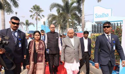 पटना डेयरी प्रोजेक्ट का सीएम ने लिया जायज़ा, दुग्ध उत्पादन बढ़ाने के दिए निर्देश