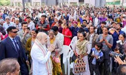अमित शाह का गुजरात दौरा: पीएमएवाई के तहत बने ईडब्ल्यूएस घरों का किया उद्घाटन