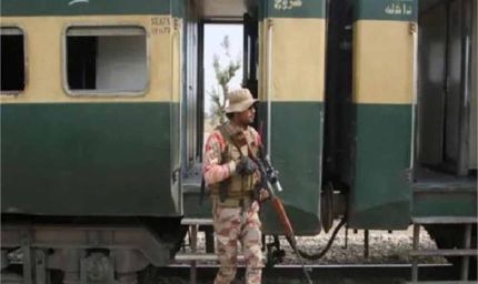 पाकिस्तान में फिर आतंकी साजिश: जाफर एक्सप्रेस को उड़ाने की कोशिश, नसीराबाद में रेलवे ट्रैक पर मिला बम