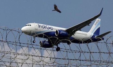 IndiGo शेयर में खुलते ही 5% की बड़ी गिरावट, बाजार में हड़कंप