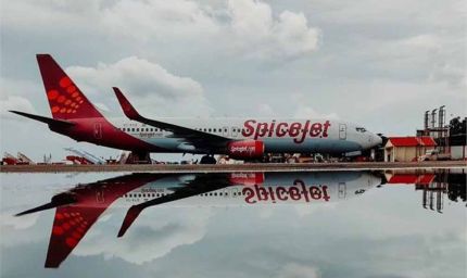 IndiGo संकट के बीच राहत! इस एयरलाइन ने रोज़ 100 उड़ानें बढ़ाईं, यात्रियों को बड़ी सुविधा