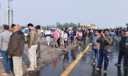 पूर्वांचल एक्सप्रेस-वे पर भीषण हादसा: पुलिस कांस्टेबल जावेद का पूरा परिवार जिंदा जला, कार के CNG टैंक में लगी थी आग