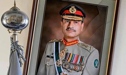 'आसिम मुनीर' के नाम पर KP विधानसभा में हंगामा, पाकिस्तान सेना को मिली कड़ी नसीहत