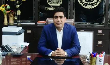 दंतेवाड़ा : कलेक्टर दुदावत ने नहाड़ी व पोटाली के ग्रामों का किया निरीक्षण