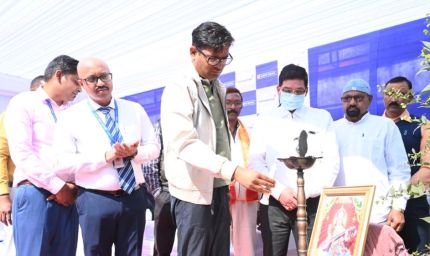 रायपुर : वित्तमंत्री श्री चौधरी ने स्मार्ट क्लासरूम एवं आधुनिक लाइब्रेरी का किया लोकार्पण