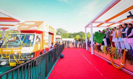 विकास की तेज़ रफ्तार: सीएम भजनलाल शर्मा ने विकास रथों को दी हरी झंडी