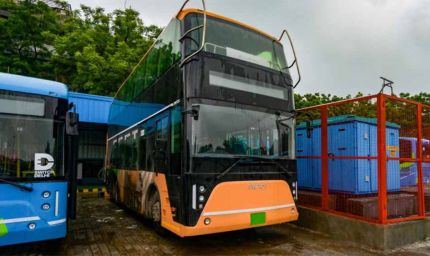दिल्ली को मिली नई सौगात: 30 साल बाद सड़कों पर लौटेगी डबल डेकर बस, जानिए आधुनिक फीचर्स