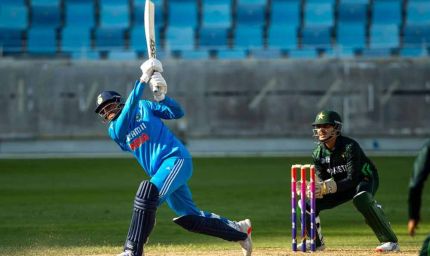 U19 Asia Cup: पाकिस्तान का दबदबा बरकरार, विहान के आउट होते ही भारत को तीसरा झटका