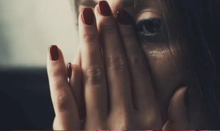 रिपोर्ट: दुनिया में 100 करोड़ से अधिक महिलाएं यौन हिंसा की शिकार, भारत के आंकड़े भी चौंकाने वाले