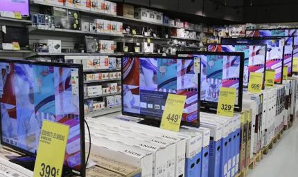 TV Price Hike: जनवरी से टीवी होंगे महंगे, एलईडी और स्मार्ट टीवी की कीमतों में 3-4% का इजाफा